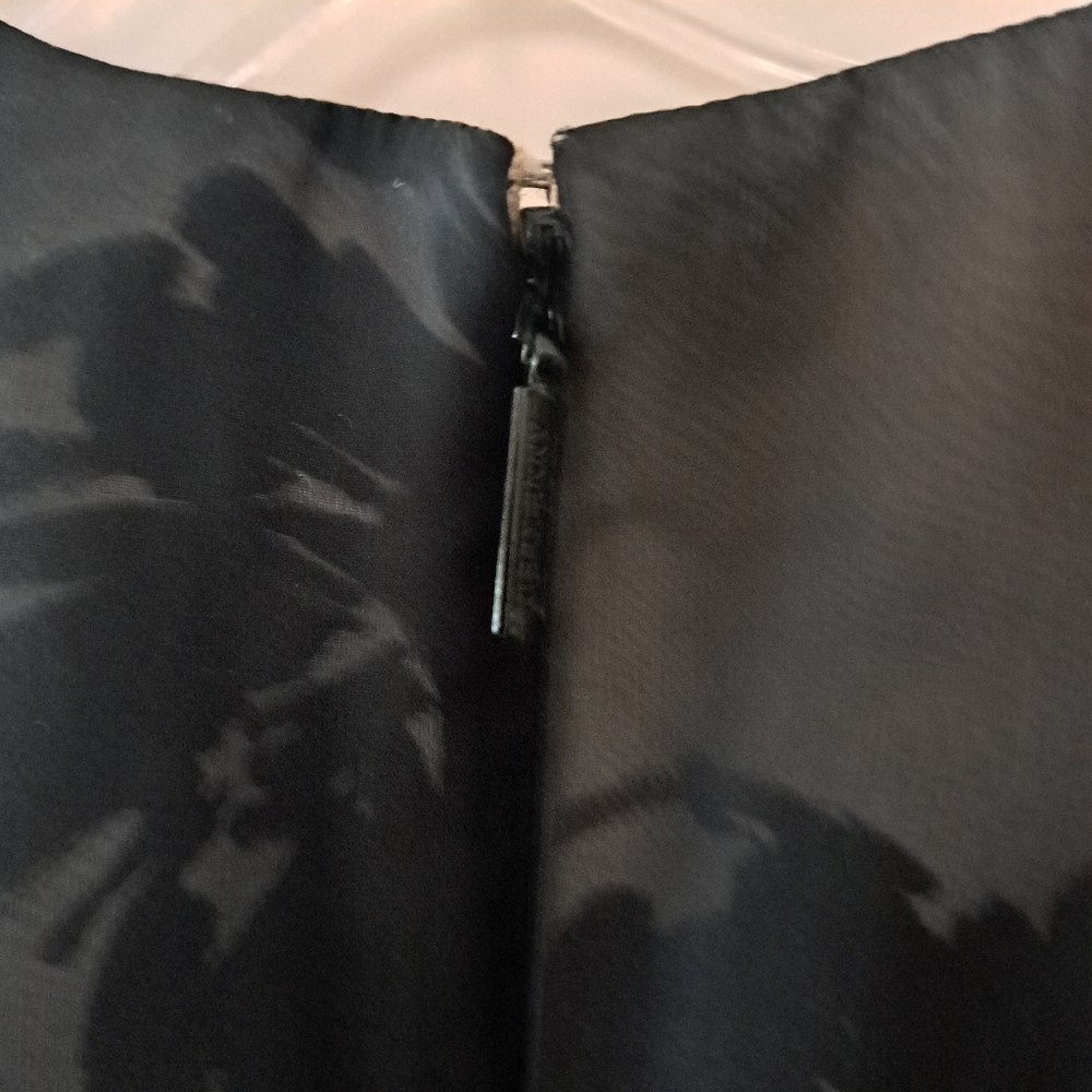 Anne Klein 100% Floral Pleated Dress - Picture 7 of 7